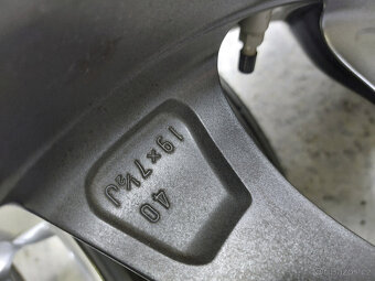 Originál alu kola 19" na Toyota RAV4 letní - 9