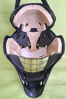 NME3 SR Brankárska mask s taškou VAUGHN - 9