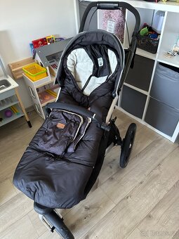 Thule urban glide 2 s prislusenstvim - 9