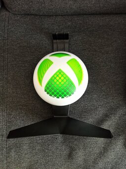 Prodám herní konzoli Xbox Series S s 500GB diskem a přísluše - 9
