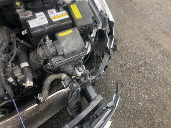 Hyundai I30 combi 1.5i facelift   KAMERA   POJÍZDNÉ - 9