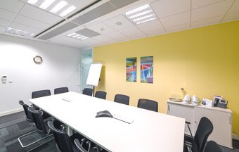 Coworkingový prostor v Regus River Garden - 9