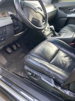 Volvo XC 90 - 9