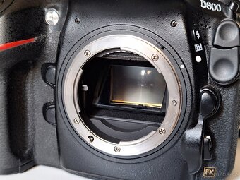 Nikon D800 tělo - 9