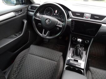 Škoda Superb 2.0 TDi Combi Sport Line - 9