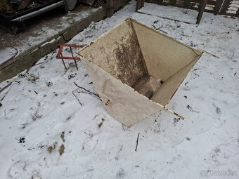 malotraktor pracovní výklopná bedna - 9