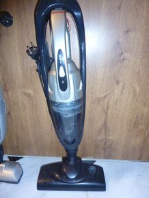 TYČOVÉ RUČNÍ VYSAVAČE TESCO/ELEKTROLUX/HOOVER - 9