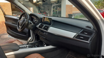 BMW X5 E70 NOVÁ TK , VELKÁ NAVÍ ,PĚKNÉ ČTĚTE - 9