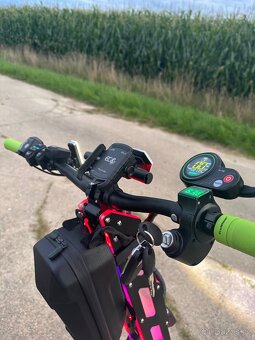 Elektrická koloběžka EcoWheel Predátor 200 – 8 000 W, - 9