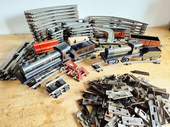 Vláčky J.De.P.,, koleje, rok 1930, rozchod 0, CENA ZA VŠE - 9