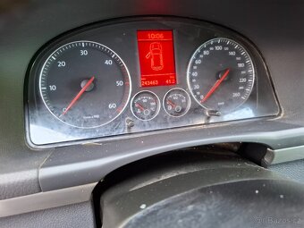 VW Touran 2.0 TDI 103kw Klima Model 2006. Nova Stk.... - 9