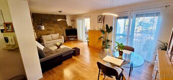 Pronájem 2kk s garáží, zahradou a zimní zahradou - 9