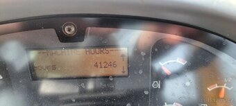 Nakladač VOLVO L180E rv 2002 - 9