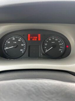 Renault Trafik 2.5 - 9