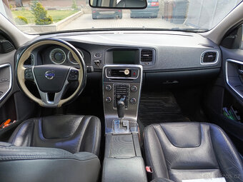 Prodám Volvo S60 2,0T SUMMUM benzín - 9