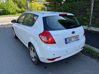 KIA Ceed 11/2010 facelift 1.4 16V CVVT 66kW - 9