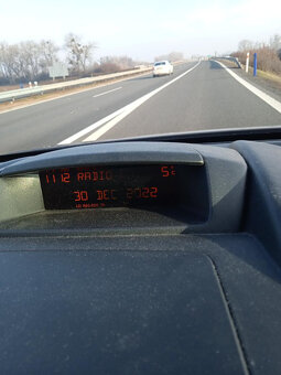 Citroen BERLINGO 1,6 BlueHDi Multispace - 9