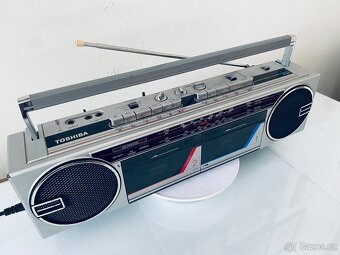 Radiomagnetofon Toshiba RT-8035, rok 1986 - 9