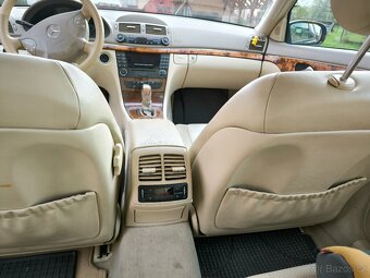 Mercedes Benz E320 - 9