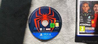 Prodám PlayStation 4 Slim 500gb - 9