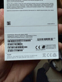 Apple iPhone SE 2020 64GB - 9