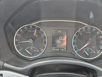 Škoda Octavia 2 2.0tdi 103kw Common rail - 9