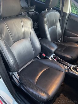 Peugeot 4007 2.2 HDi, 115 kW, automat, 4x4 - 9