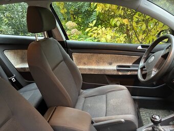 VW Golf V 1.9 TDI - 9