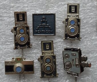 odznaky - různé druhy - 9