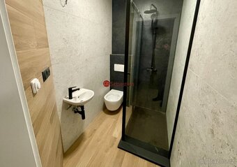 K pronájmu prostorný byt 2+1 s terasou, Hořice, ul. Sladkovs - 9