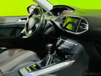 Peugeot 308 SW BlueHDi 130 Allure rok 2021 - 9