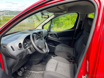 Citroën Berlingo upravený pro převoz vozíčkáře - 9
