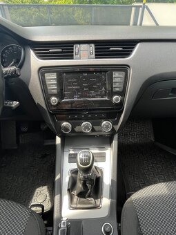 Škoda Octavia III Combi 2.0 TDI 110kw - 9