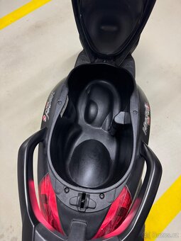 Piaggio Medley 125 S iGet, ABS rv. 2022, ČR, první majitel - 9