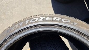 Zimnímatiky pneu 235/40/19 Pirelli - 9