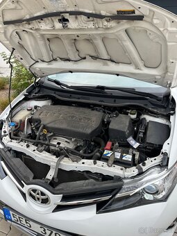Toyota Auris 1.33 VVT-i (73 kW) - 2015, 95 tis. km - 9