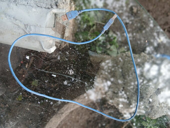 Prodám různé propojovací kabely,levně - 9