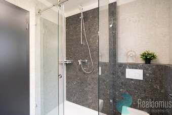 Pronájem nadstandardního bytu 2+kk, 57,6 m², B. Smetany, Čes - 9