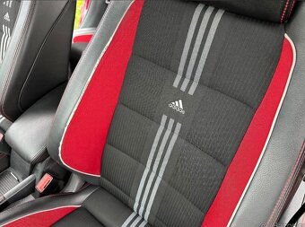 Golf 6 GTI - EDICE ADIDAS - 9