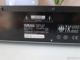 CD Player YAMAHA CDX 390 - 9