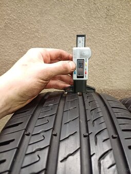LETNÍ pneu Barum 195/55/r15 4ks - 9