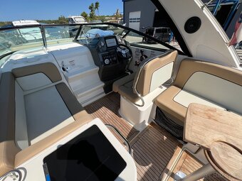 BAYLINER 842 Cuddy + MERCRUISER 6.2l V8 MPI 350ps + vlek 350 - 9