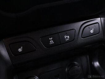 Hyundai ix35 2,0 GDI 122kW 4WD CZ Trikolor (2013) - 9