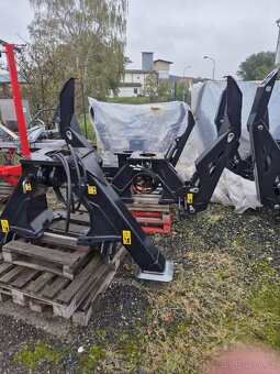Výklopné opěrné nohy pro hydraulické ruky (PALMS) - 9
