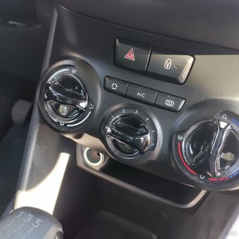 Peugeot 208, KRÁSNÝ,60TKM,1MAJ54L,SERVISKA - 9