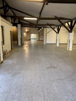 Pronájem výrobní haly 1200 m2 - 9