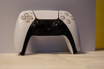 Sony PlayStation 5 Digital - 9