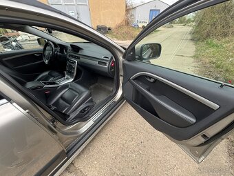 Volvo XC70 D5 158kw - 9