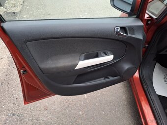 CORSA D 1.2 16V r.12 160000km, VELM I SOLIDNÍ, TOP CENA - 9