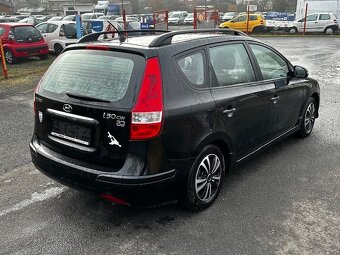Hyundai i30 SW 1.4i 80kw, r.2012, klima, STK - 9